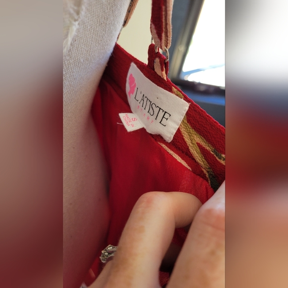 L'ATISTE | Red Floral Deep V Crisscross Back Maxi - Picture 9 of 9